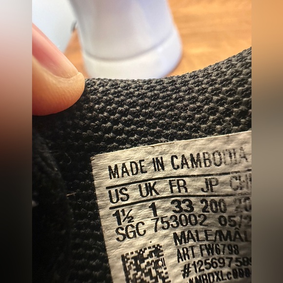 Unisex Soccer Cleats - Picture 4 of 4